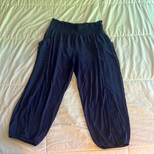 Aerie pants with wide waste band. Size Large